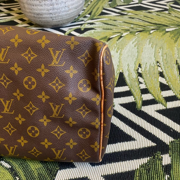 ✨Vintage Louis Vuitton ✨ - Picture 3 of 12